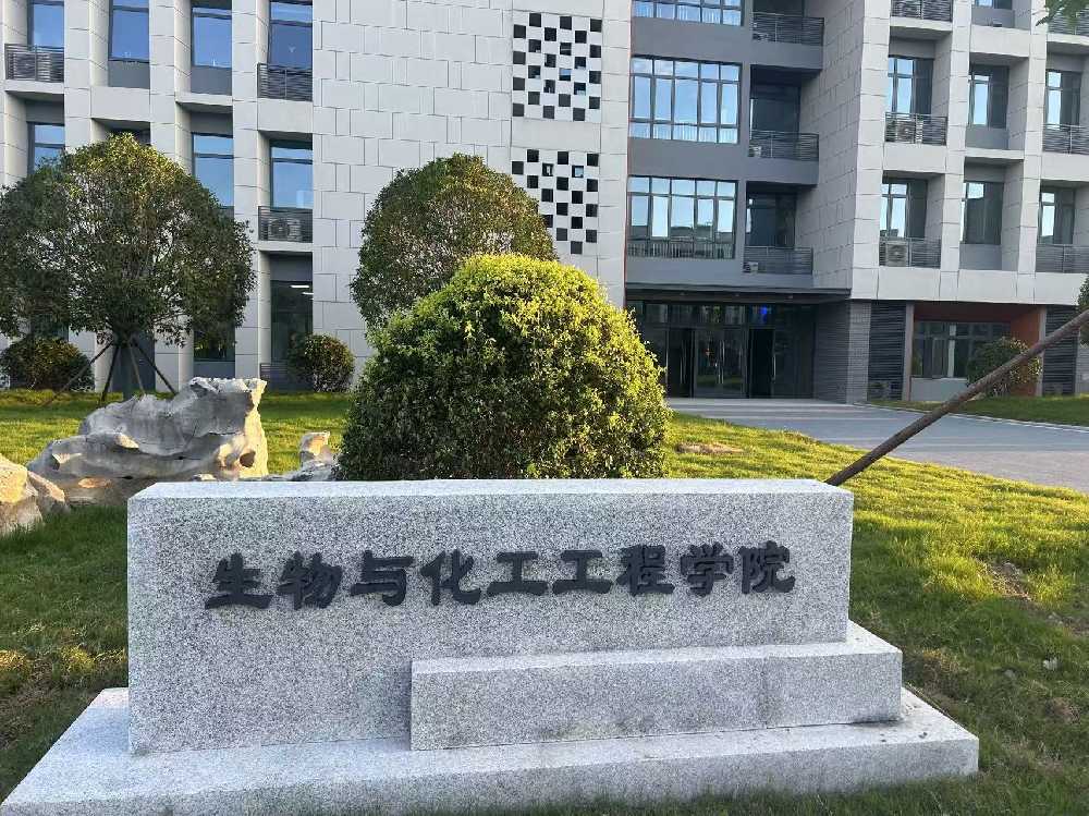 武威市扬州职业大学体育场高杆灯项目